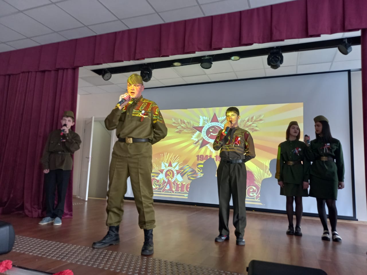 Фестиваль военно-патриотической песни &amp;quot;Голоса Победы&amp;quot;.