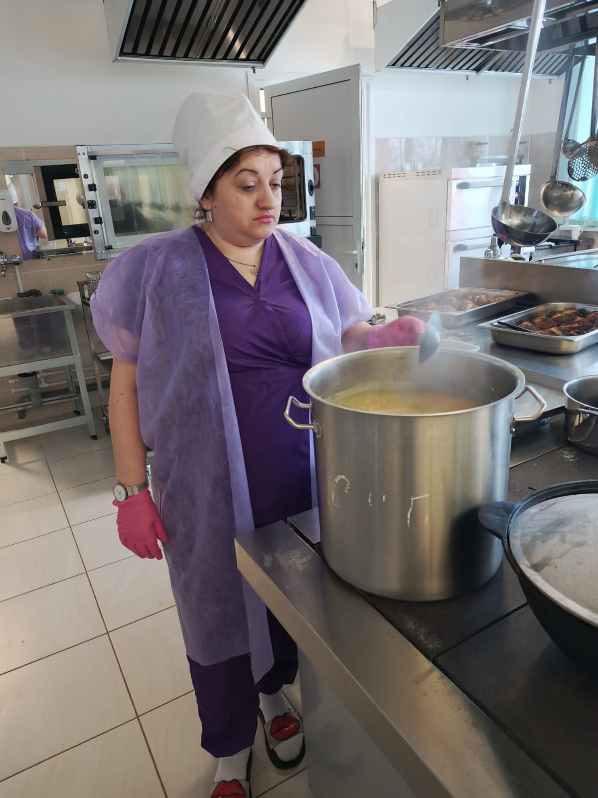Изображения столовой.