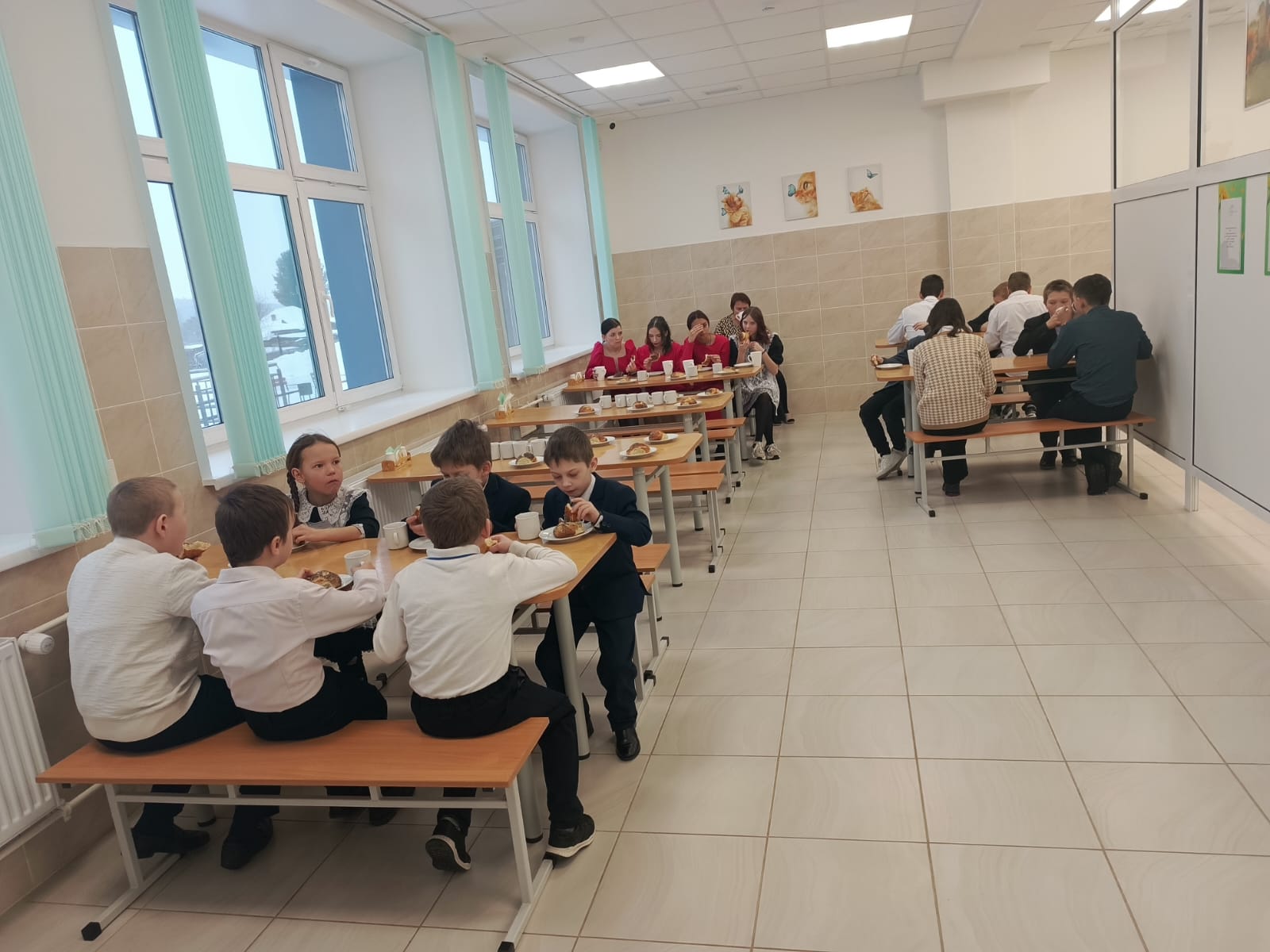Изображения столовой.